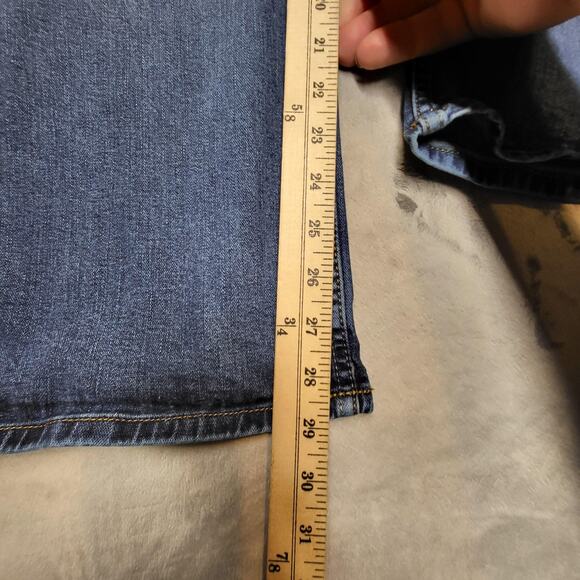 Wrangler Jeans Mens 34x29 Blue Relaxed Boot Premium Quality Denim Comfort Fit - Picture 6 of 9